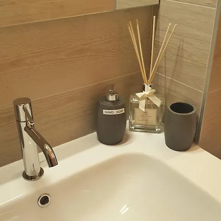 110mq Zona Terme Posto Auto Privato Apartment *