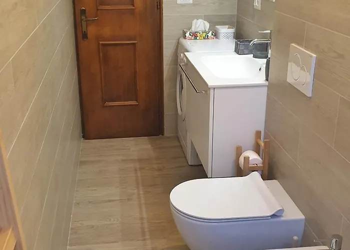 110mq Zona Terme Posto Auto Privato Appartement